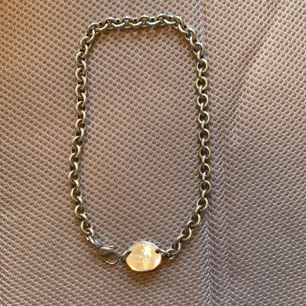 RETURN TO TIFFANY OVAL TAG NECKLACE